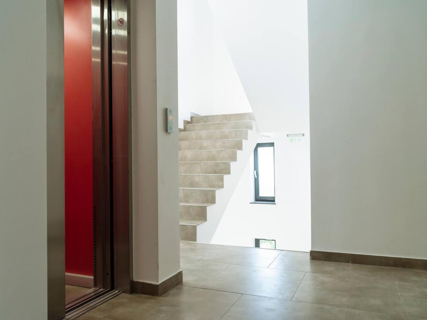 Central 5 Apartment - New Building & Parking Bucureşti Exterior foto